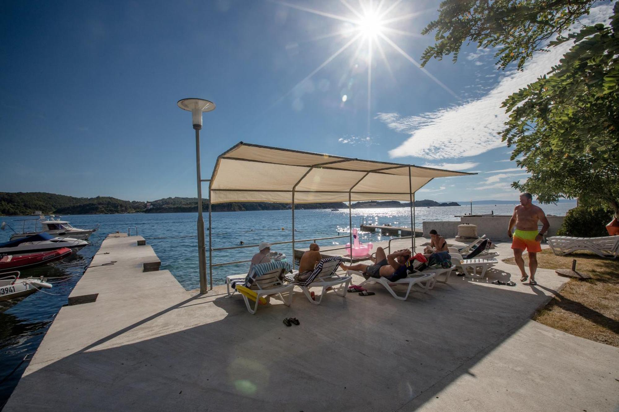 Apartman Rosa Supetarska Draga Kültér fotó